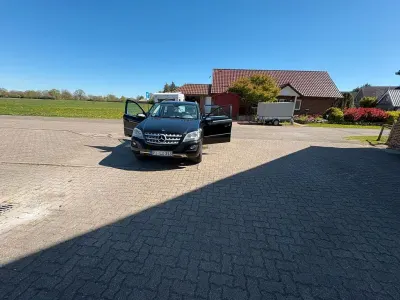 Gebraucht Mercedes ML300 190 PS (139 kW) 2010 Schwarz SUV