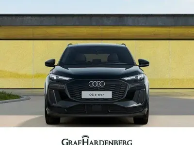 Ny Audi Q6 e-tron Edition .1 239 kW (326 HK) 2026 Sort SUV