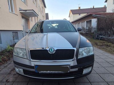Gebraucht Skoda Octavia Ambiente 140 PS (102 kW) 2005 Grau Kombi