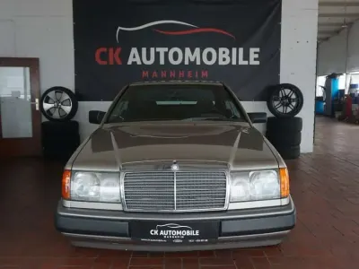 Brugt Mercedes E230 132 HK (97 kW) 1988 Grå Coupe