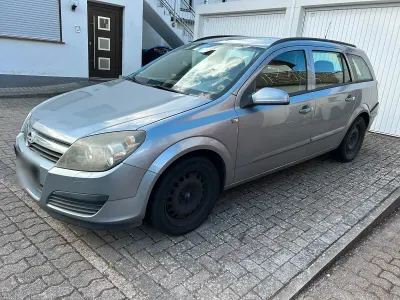 Gebraucht Opel Astra 101 PS (74 kW) 2006 Grau Kombi