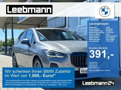 Gebraucht BMW 220 Active Tourer M Sport 170 PS (125 kW) 2025 Grau Van / Kleinbus