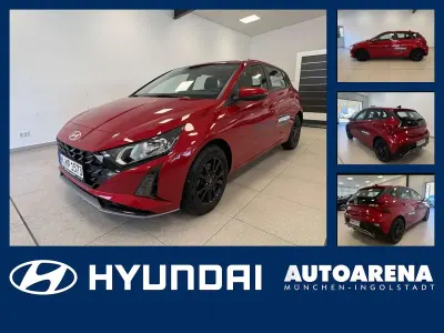 Gebraucht Hyundai i20 Trend 101 PS (74 kW) 2025 Dragon red / met Limousine
