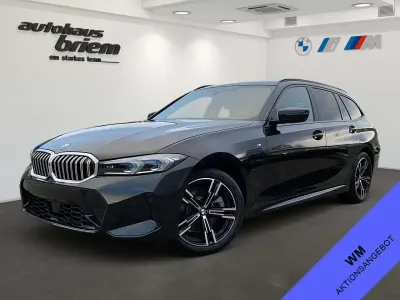 Gebraucht BMW 330e M Sport 292 PS (214 kW) 2024 Black sapphire metallic Kombi