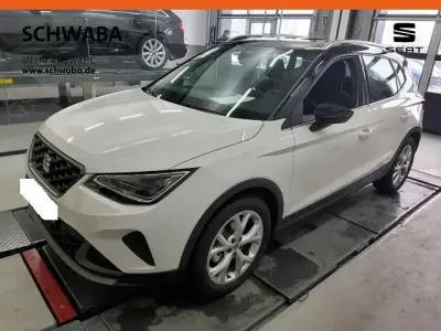 Usata Seat Arona FR 110 CV (80 kW) 2023 Bianco SUV