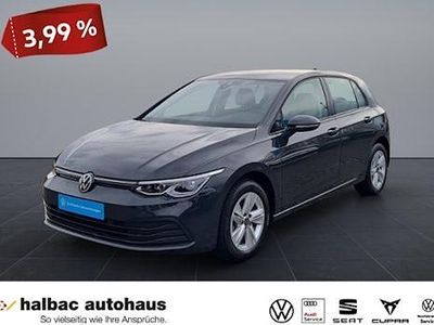 Grau Gebraucht 2024 VW Golf Life Limousine | 20.620 € (Superpreis)