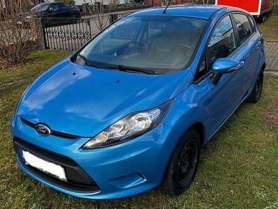Blau Gebraucht 2012 Ford Fiesta Trend Limousine | 3.000 € (Fairer Preis)
