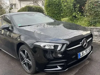 Gebraucht Mercedes A250 160 PS (117 kW) 2022 Schwarz Limousine