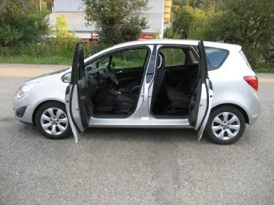Gebraucht Opel Meriva Active 110 PS (80 kW) 2013 Silber Van / Kleinbus