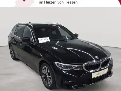 Gebraucht BMW 320 Luxury Line 190 PS (139 kW) 2022 Schwarz uni Kombi
