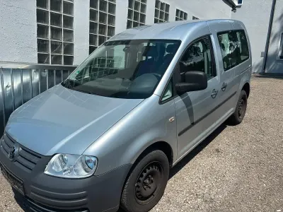 Gebraucht VW Caddy 102 PS (75 kW) 2009 Silber Van / Kleinbus