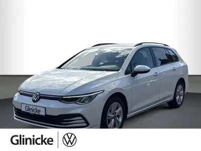Gebraucht VW Golf VIII Life 110 PS (80 kW) 2023 Weiß Kombi