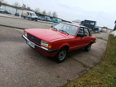 Gebraucht Ford Taunus 73 PS (53 kW) 1980 Rot Limousine