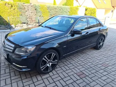 Gebraucht Mercedes C180 Avantgarde 156 PS (114 kW) 2011 Limousine