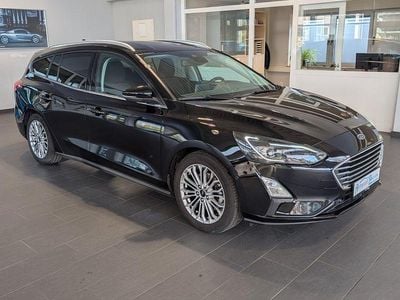 Schwarz Gebraucht 2021 Ford Focus Titanium X Limousine | 18.950 € (Fairer Preis)