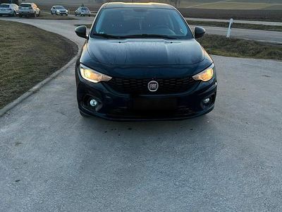 Gebraucht Fiat Tipo 90 PS (66 kW) 2019 Blau Limousine