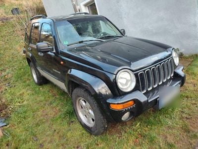 Second-hand Jeep Cherokee Limited 150 CP (110 kW) 2004 Negru SUV