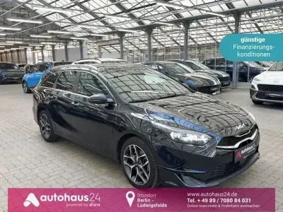 Używany Kia Ceed Platinum 160 KM (117 kW) 2022 Czarny Hatchback
