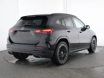 Gebraucht Mercedes GLA200 AMG 163 PS (119 kW) 2025 Schwarz SUV