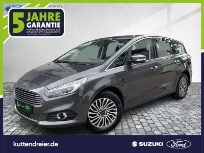 Gebraucht Ford S-MAX Titanium 165 PS (121 kW) 2019 Grau Van / Kleinbus