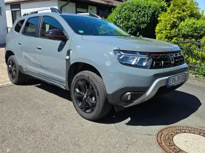 Gebraucht Dacia Duster Extreme 101 PS (74 kW) 2022 Grau SUV