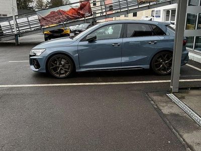 Gebraucht Audi RS3 Ambiente 400 PS (294 kW) 2022 Grau Limousine