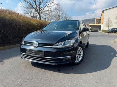 Gebraucht VW Golf VII Comfortline 110 PS (80 kW) 2017 Schwarz Limousine