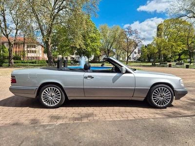 Brugt Mercedes E220 150 HK (110 kW) 1994 Sølv Cabriolet
