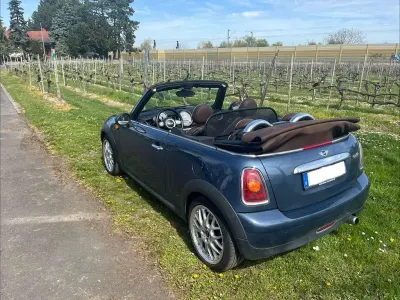 Usata Mini Cooper Cabriolet 120 CV (88 kW) 2009 Blu Cabrio