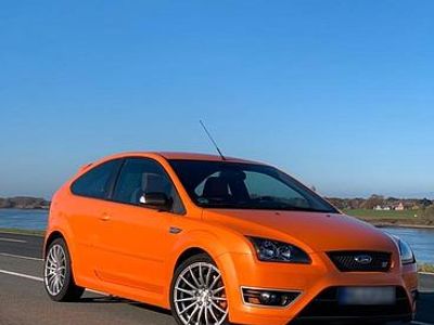 Usata Ford Focus ST 223 CV (164 kW) 2006 Arancione Coupé