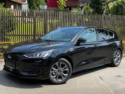 Gebraucht Ford Focus ST-Line X 155 PS (114 kW) 2023 Schwarz Limousine