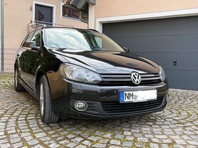Gebraucht VW Golf VI Match 105 PS (77 kW) 2012 Schwarz Kleinwagen