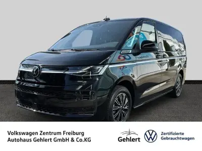 Usata VW T7 Style 150 CV (110 kW) 2024 Nero Furgone
