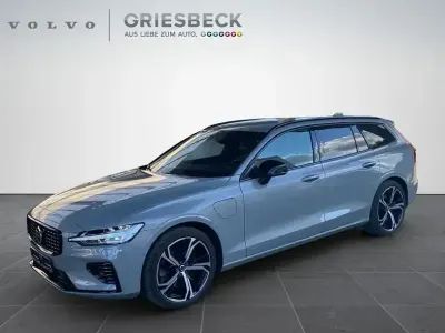 Gebraucht Volvo V60 Plus 455 PS (334 kW) 2024 Grau Kombi