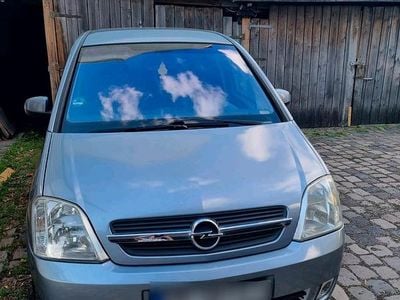 Usata Opel Meriva 104 CV (76 kW) 2004 Argento Monovolume