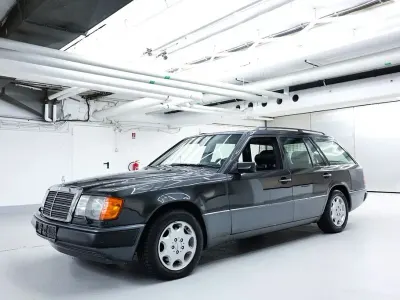 Gebraucht Mercedes 300 220 PS (161 kW) 1993 Schwarz Limousine