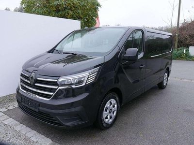 Midnight black Neu 2025 Renault Trafic Evolution Van / Kleinbus | 39.700 € (Etwas zu teuer)