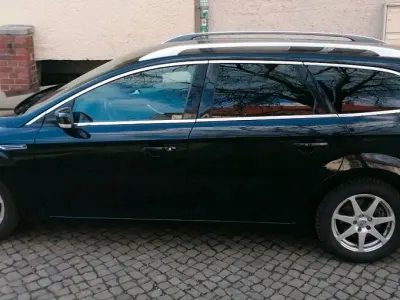 Gebraucht Ford Mondeo 140 PS (102 kW) 2011 Schwarz Kombi