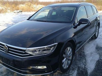 Gebraucht VW Passat Elegance 150 PS (110 kW) 2024 Schwarz Kombi