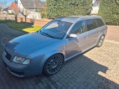 Grau Gebraucht 2003 Audi RS6 Kombi | 13.000 €