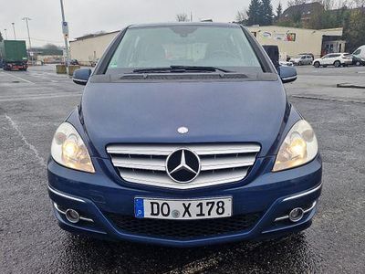 Gebraucht Mercedes B160 95 PS (69 kW) 2010 Blau Van / Kleinbus