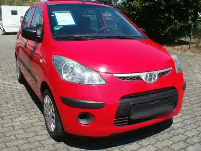 Gebraucht Hyundai i10 67 PS (49 kW) 2010 Rot Kleinwagen