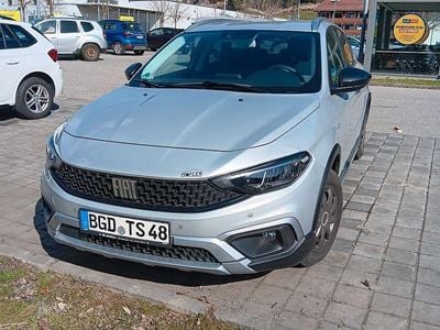 Käytetty Fiat Tipo Cross 101 HP (74 kW) 2021 Hopea Sedan