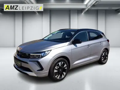 Gebraucht Opel Grandland X Elegance 224 PS (164 kW) 2023 Quarz silber SUV