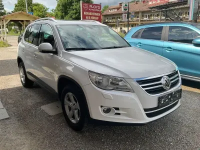 Gebraucht VW Tiguan Sportline 140 PS (102 kW) 2009 Weiß SUV