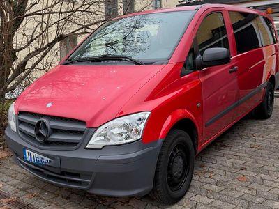 Rot Gebraucht 2011 Mercedes Vito Van | 6.999 €