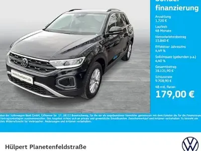 Second-hand VW T-Roc Life 110 CP (80 kW) 2022 Negru SUV