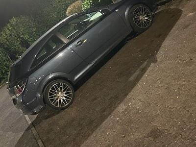 Opel Astra GTC