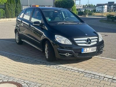 Mercedes B180