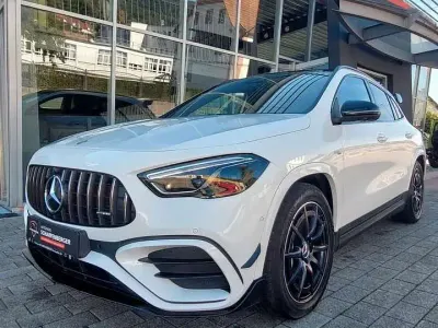 Gebraucht Mercedes GLA35 AMG AMG 306 PS (225 kW) 2024 Weiß SUV